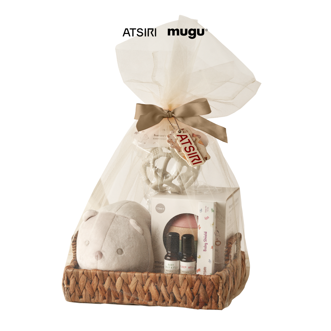 ATSIRI X MOOIMOM Little One Basket Hampers Set Minyak Telon Dan Mainan Anak